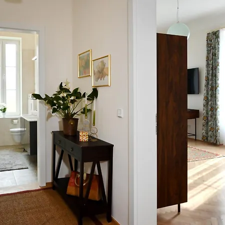 Gloriette - Boutiqueappartements Am Woerthersee * Pörtschach am Wörthersee