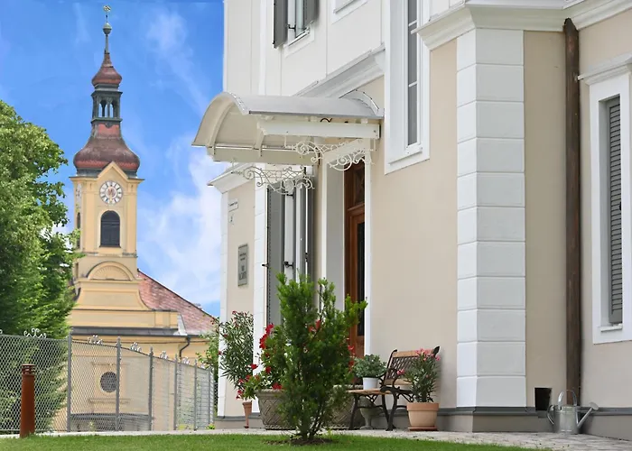 Aparthotel Gloriette - Boutiqueappartements Am Woerthersee 4*